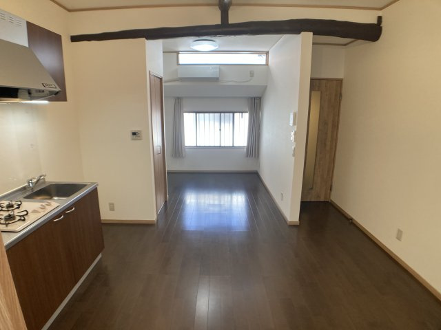 浜添アパートの内装|日当たりも良く開放感タップリです