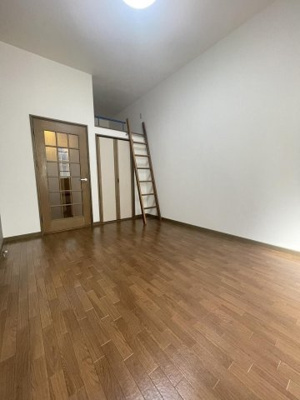 【居間・リビング】 | パンシオンビラＢ棟