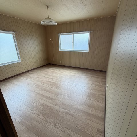 室蘭市白鳥台２丁目21-4APの居間・リビング
