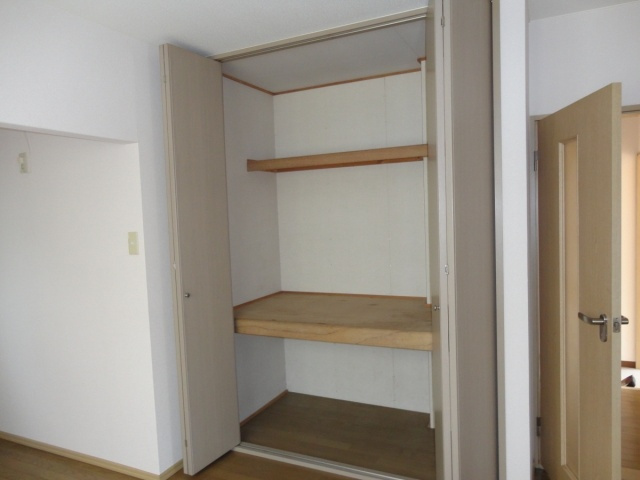 アネックス塩屋の収納