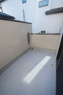 【バルコニー】 | 【仲介手数料無料！！】稲城市平尾4丁目　新築戸建て（全16棟）6号棟　5880万円