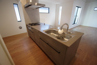 【キッチン】 | 【仲介手数料無料！！】稲城市平尾4丁目　新築戸建て（全16棟）6号棟　5880万円