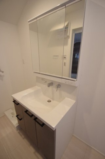 【独立洗面台】 | 【仲介手数料無料！！】稲城市平尾4丁目　新築戸建て（全16棟）6号棟　5880万円