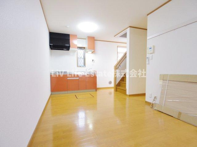 せせらぎ夏秋の居間・リビング