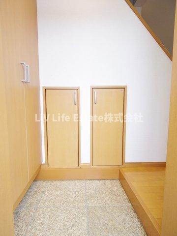 せせらぎ夏秋の玄関