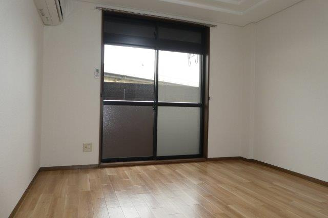 プレッソ・リーヴァⅠの居間・リビング