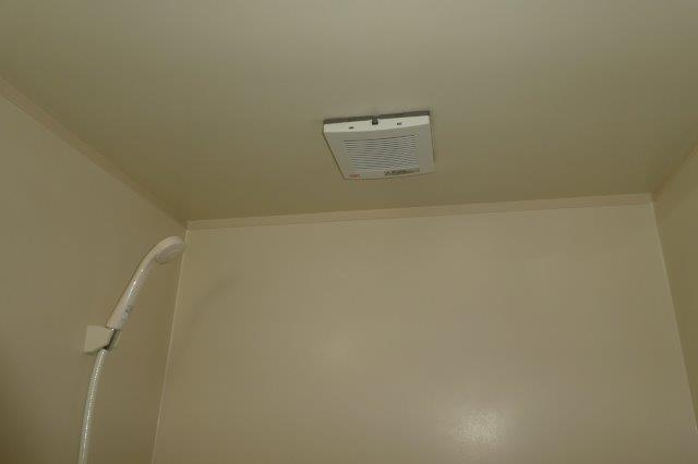 プレッソ・リーヴァⅠの浴室|浴室換気扇