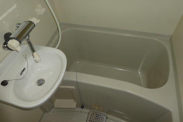 プレッソ・リーヴァⅠの浴室