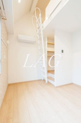 【居間・リビング】 | OJ HILLS FIRST | 洋室のお部屋です。