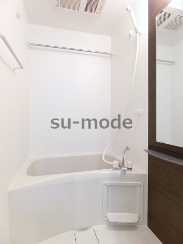 リブリ・千里丘東の浴室