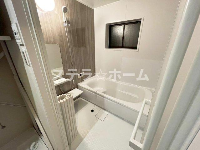 横堤3 中古戸建の浴室|日々の疲れを癒すお風呂付です