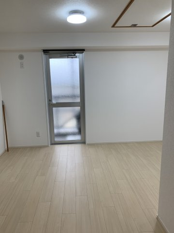 アーサヒルズD棟の洋室