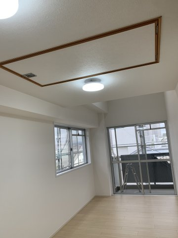 アーサヒルズD棟の洋室