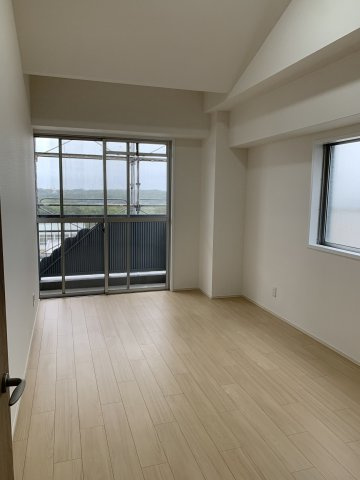 アーサヒルズD棟の洋室