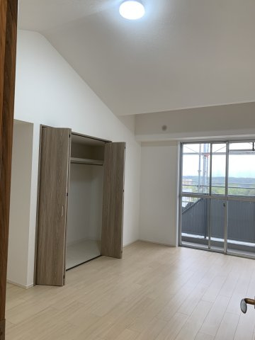 アーサヒルズD棟の洋室