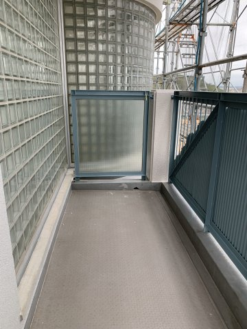 アーサヒルズD棟のバルコニー