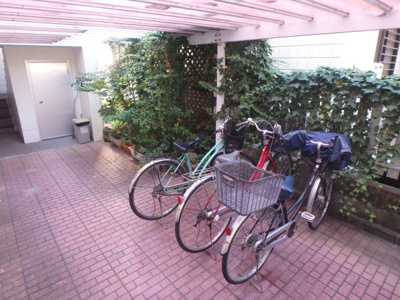 【その他共用部分】 | カーサもんど | 駐輪場です