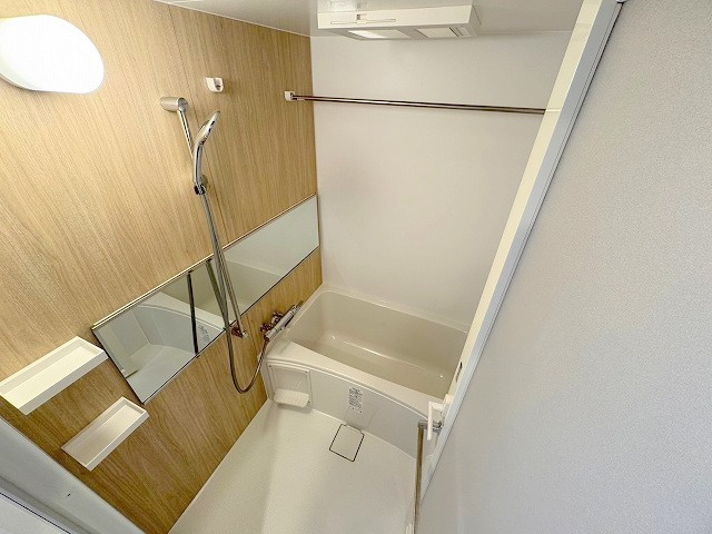 スプランディッド新大阪Ⅵの浴室