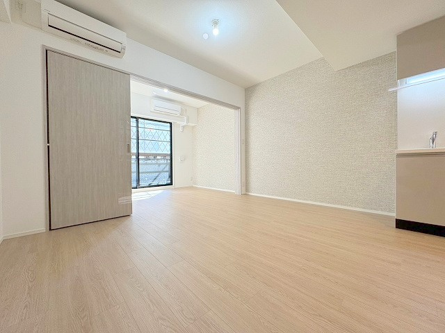 スプランディッド新大阪Ⅵの居間・リビング