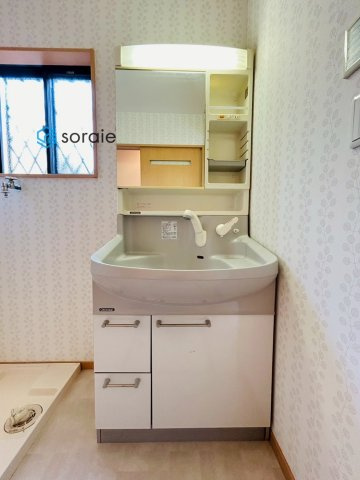 川越市今成1丁目　中古戸建ての独立洗面台|令和7年11月6日撮影。
