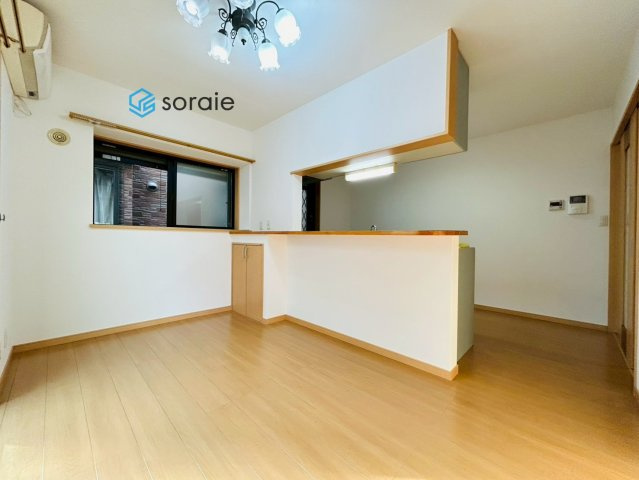 川越市今成1丁目　中古戸建ての居間・リビング|令和7年11月6日撮影。