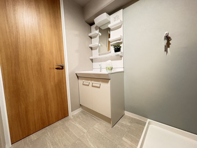 サンヴェール朝霧が丘A棟の独立洗面台