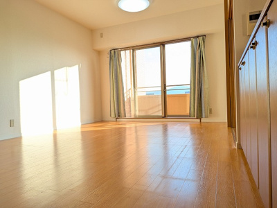 【居間・リビング】 | リヴィエール東小倉（B-15）