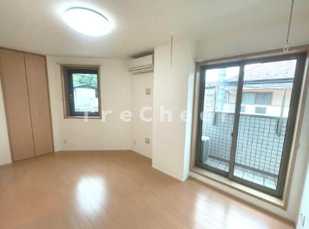 植木ビルの居間・リビング