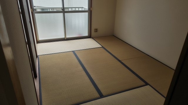 フジハイツの和室