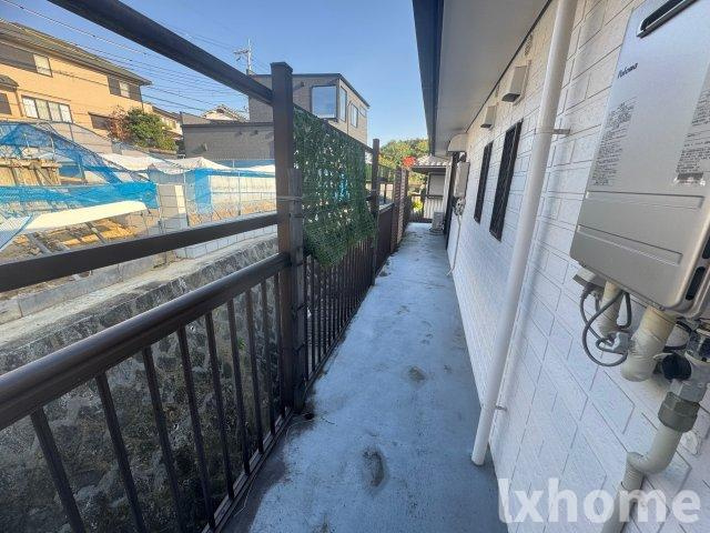 富士ハイツのバルコニー|外からの目が気にならないバルコニーで洗濯物が干せます