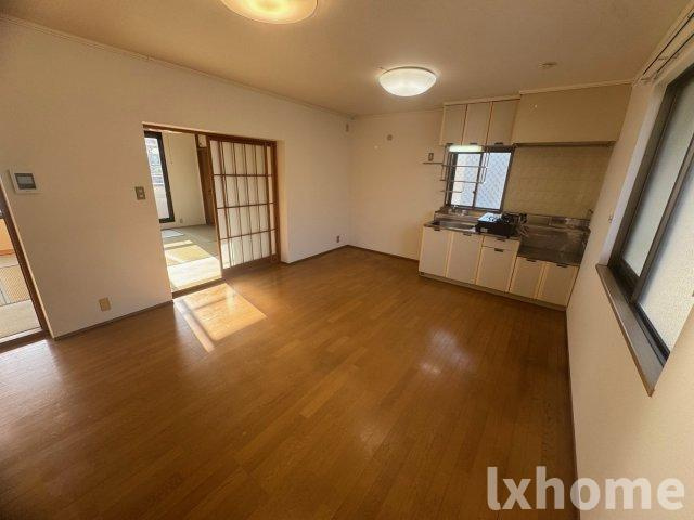 富士ハイツの居間・リビング|使いやすいリビングです