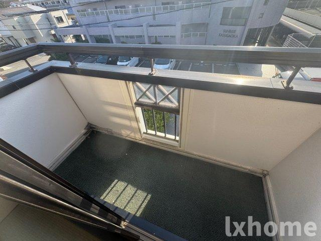 富士ハイツのバルコニー|落ち着いた時間を過ごせるバルコニーです