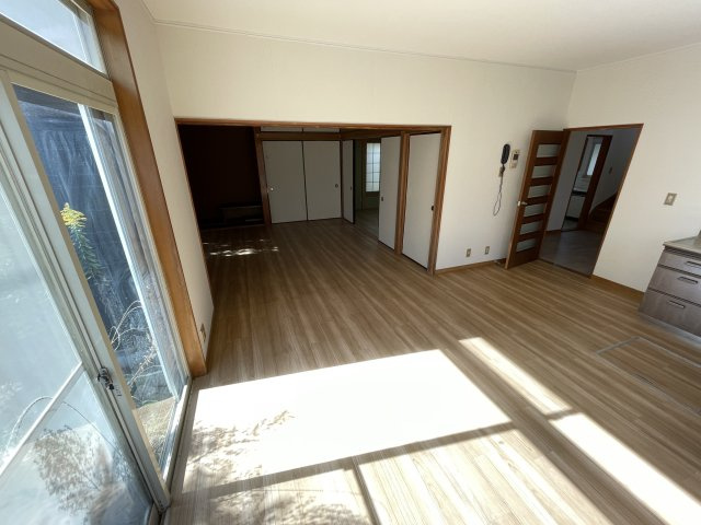 白子町関中古戸建の洋室