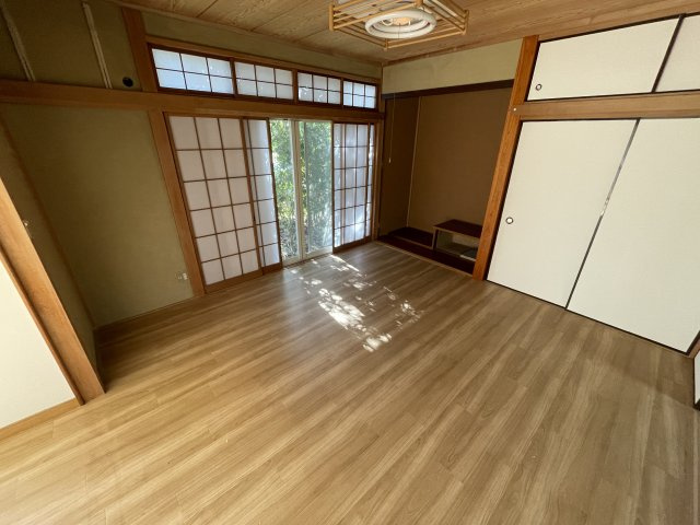 白子町関中古戸建の洋室