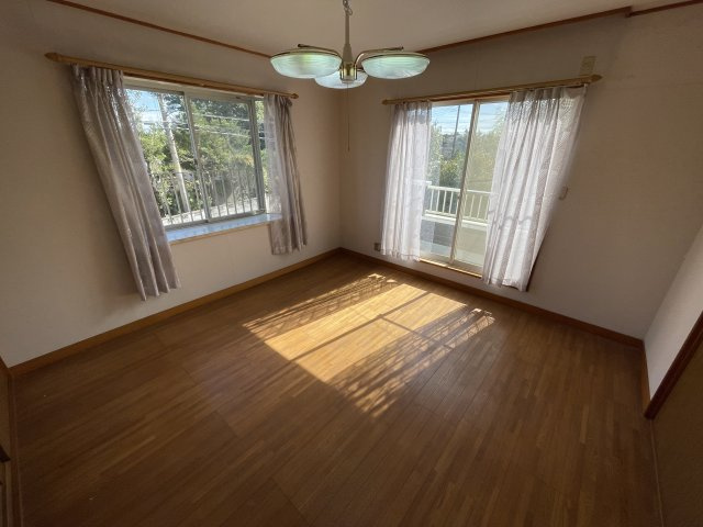 白子町関中古戸建の洋室