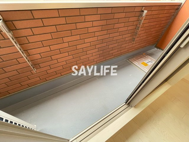 KTIレジデンス河内花園のバルコニー