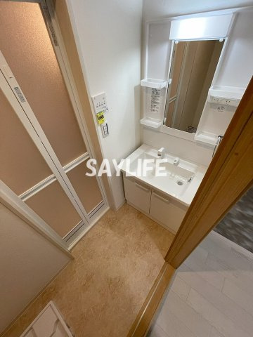 KTIレジデンス河内花園の洗面所