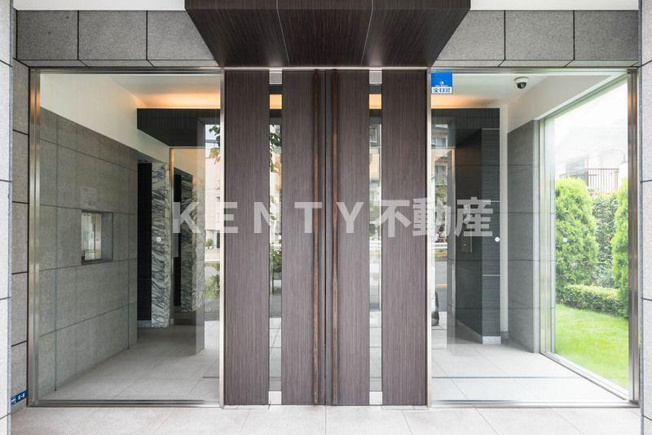 【エントランス】 | メインステージ蒲田Ⅴ | ゆとりのあるエントランスです