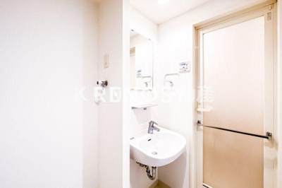 【洗面所】 | メインステージ蒲田Ⅴ | 明るい洗面所です