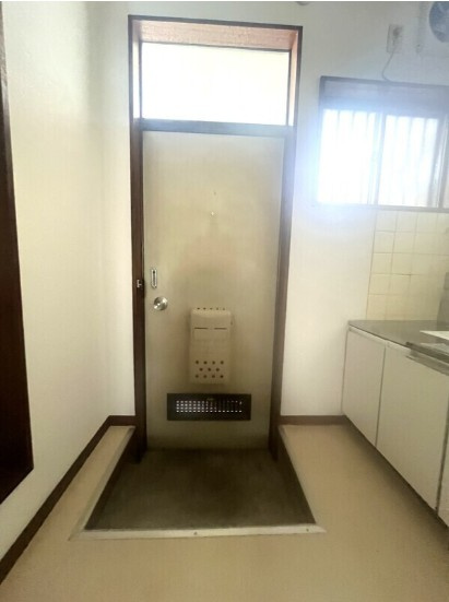 ハイムカミリアの玄関