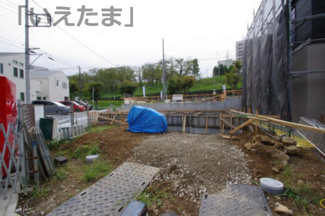 【外観】 | 【仲介手数料無料！！】稲城市平尾4丁目　新築戸建て（全16棟）10号棟　6180万円 | 11号棟　令和7年10月12日撮影