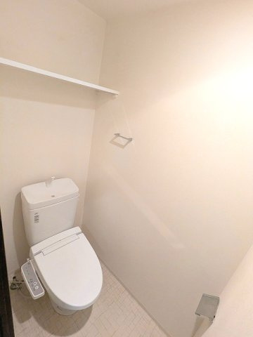 RESIDIA新御徒町Ⅱのトイレ|レジディア新御徒町Ⅱの温水洗浄便座です