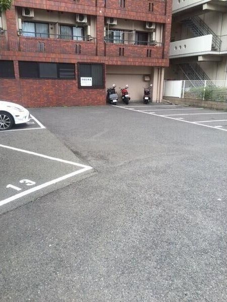 DO大阪港の駐車場