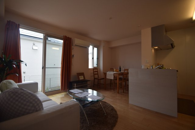 フルールポワールの居間・リビング|居間です