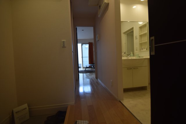 フルールポワールの内装|廊下です