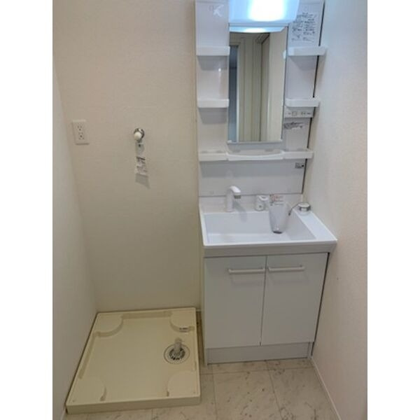 ESPERANZA羽根西の洗面所