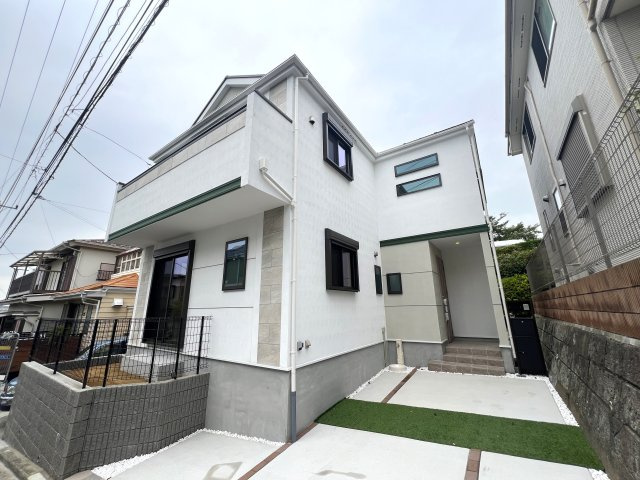 制震ダンパーで揺れ軽減！長湯注意な浴室TVある【都筑区川和町】新築戸建の外観|外観もきれいです