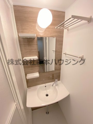 【独立洗面台】 | 　メゾン山本 | 独立洗面台が付いています