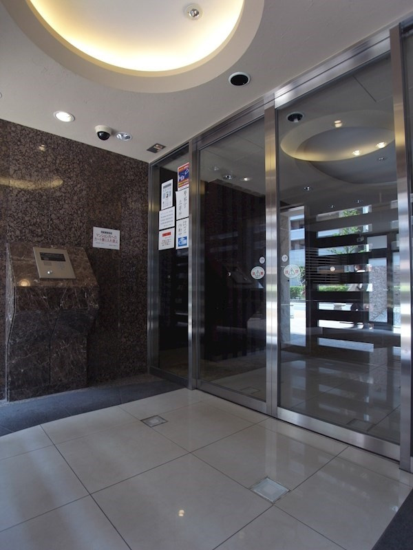 エステムコート三宮山手Ⅱソアーレのエントランス