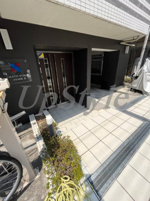 【エントランス】 | グランフォース綾瀬Ⅱ